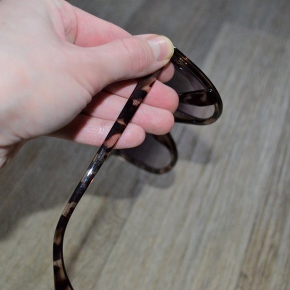 Loft Cat Eye Tortoise Gold Nose Piece Sunglasses - Picture 3 of 3